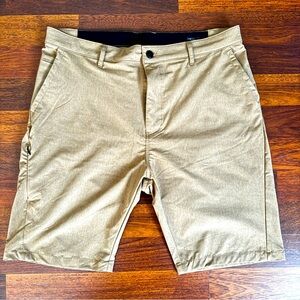Kenneth Cole Stretch Shorts Large Tan